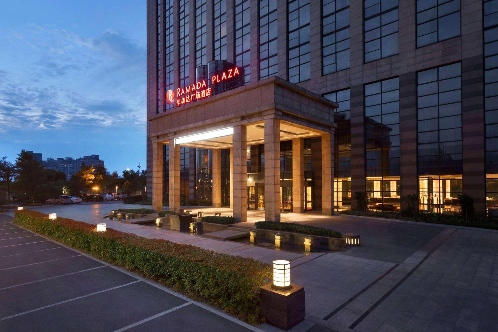 Ramada Plaza Lianyungang Hotel Ngoại thất bức ảnh